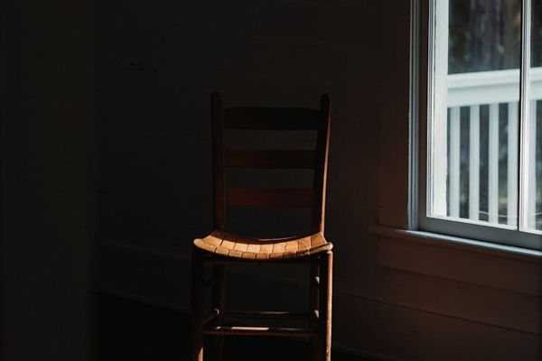 Empty, quiet training room with natural light coming from a window.